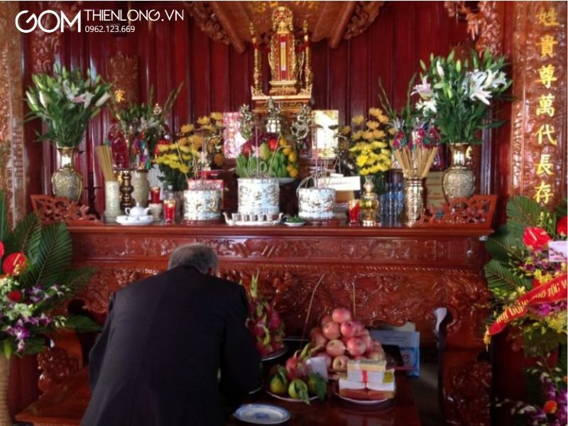 Decor Trang Tri Cam Hoa Ban Tho Cung Dep 1